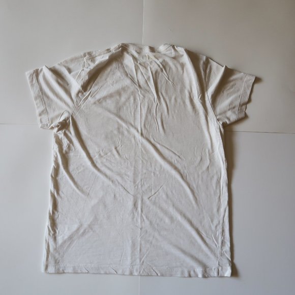 Levi’s V-Neck White T-Shirt - Picture 2 of 4